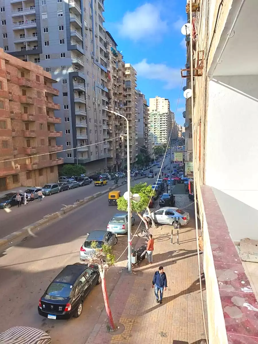 https://aqarmap.com.eg/ar/listing/6998548-for-sale-alexandria-sydy-bshr-sydy-bshr-bhry-shr-mhmwd-l-yswy