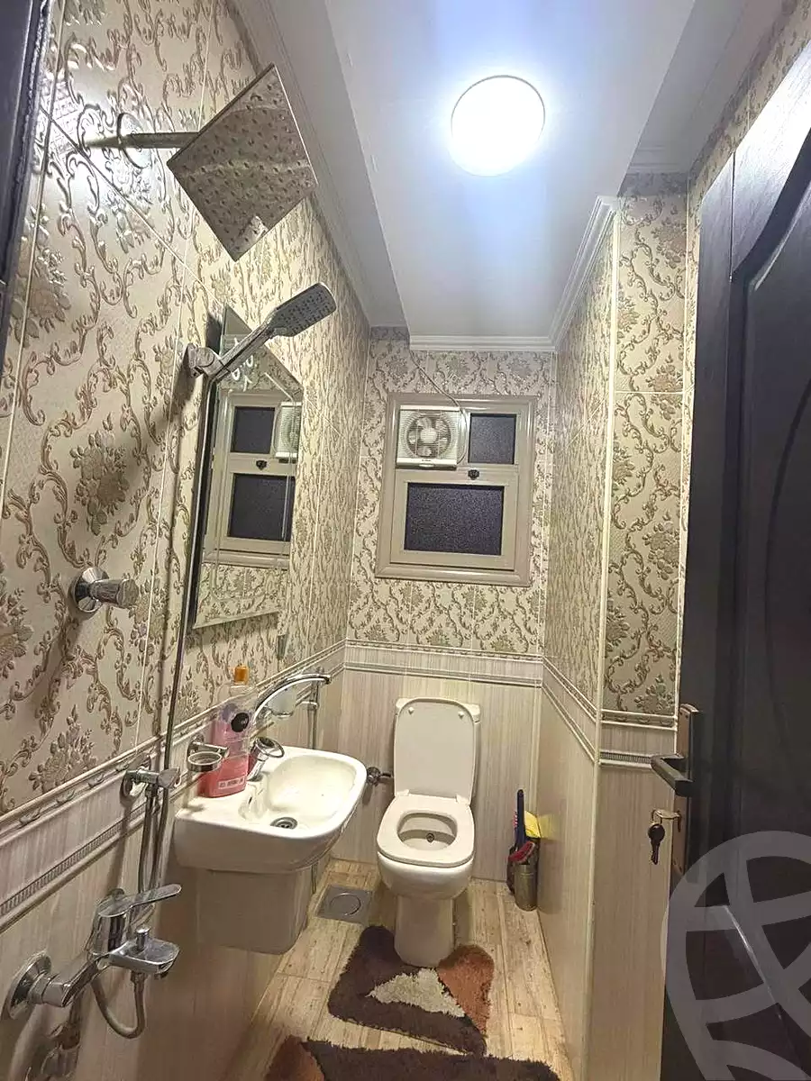 https://aqarmap.com.eg/ar/listing/6998839-for-sale-cairo-helwan-helwan-el-sharkeya-heidar-st