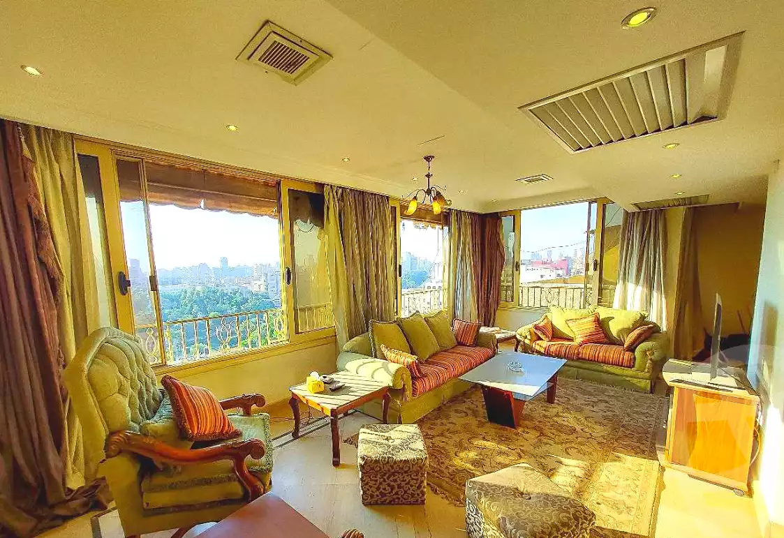 https://aqarmap.com.eg/ar/listing/6998913-for-sale-cairo-downtown-el-qasr-el-ayni