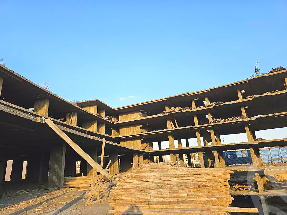 https://aqarmap.com.eg/en/listing/6999060-for-sale-cairo-new-cairo-compounds-iv-business-park-wealth
