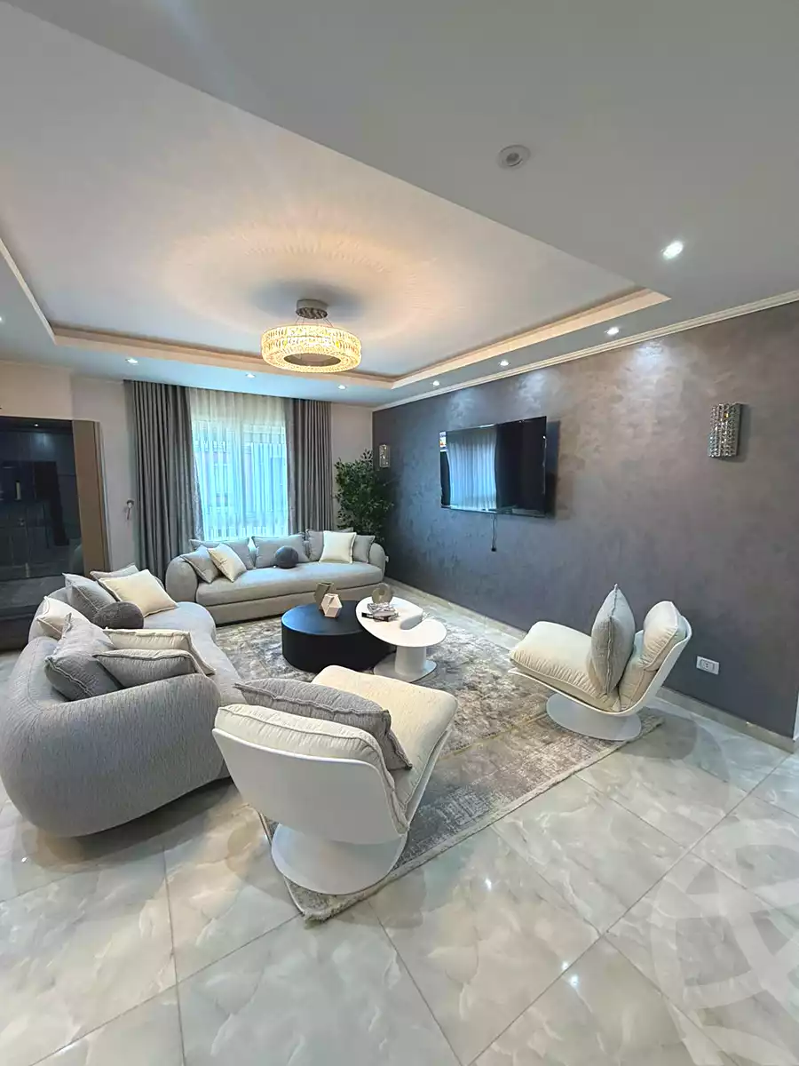 https://aqarmap.com.eg/ar/listing/6999090-for-sale-cairo-new-cairo-compounds-mwrd-fq-llttwyr