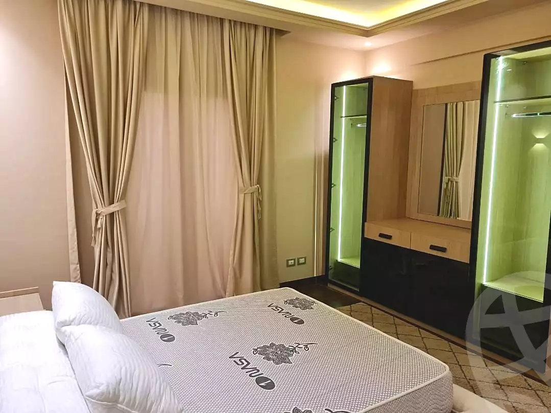 https://aqarmap.com.eg/en/listing/6999848-for-rent-cairo-new-cairo-compounds-hyde-park-centre-ville-hyde-park