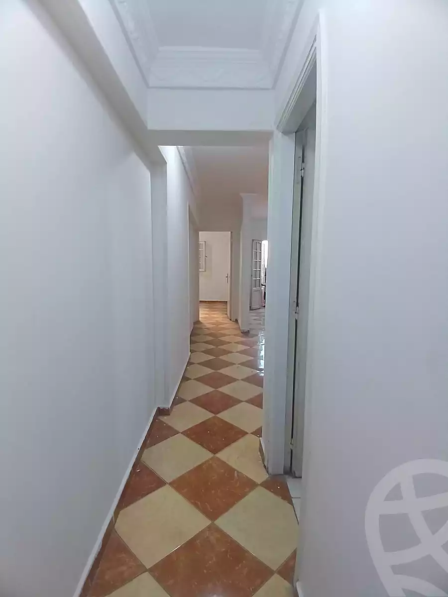 https://aqarmap.com.eg/en/listing/7000001-for-sale-alexandria-lsywf-shamaa