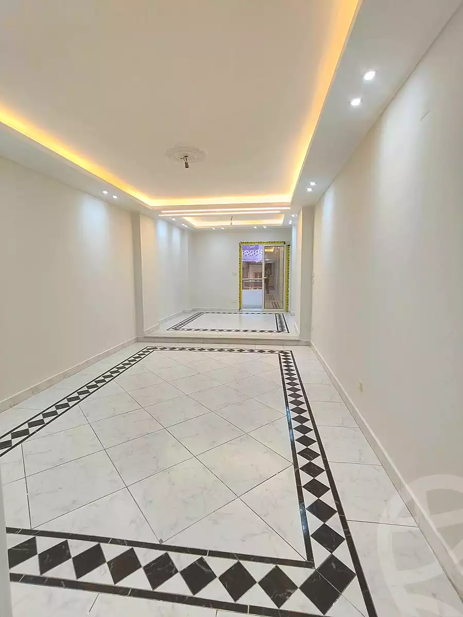 https://aqarmap.com.eg/ar/listing/7000055-for-sale-alexandria-miami-shr-jml-bd-lnsr