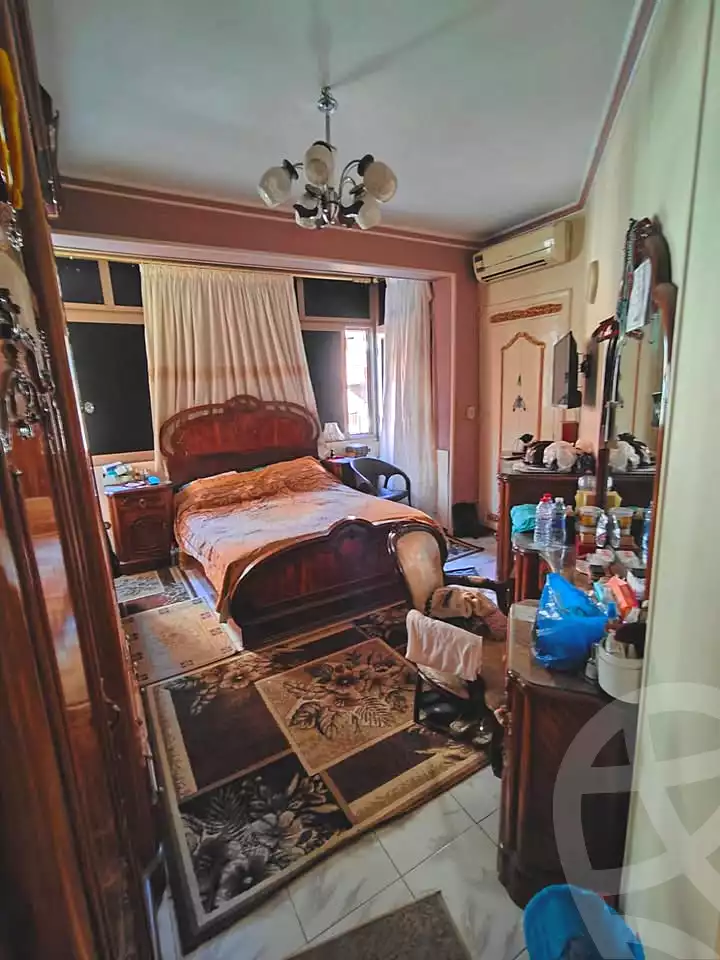 https://aqarmap.com.eg/en/listing/7000070-for-sale-alexandria-moharram-bey-abd-al-kader-al-gharabani-st