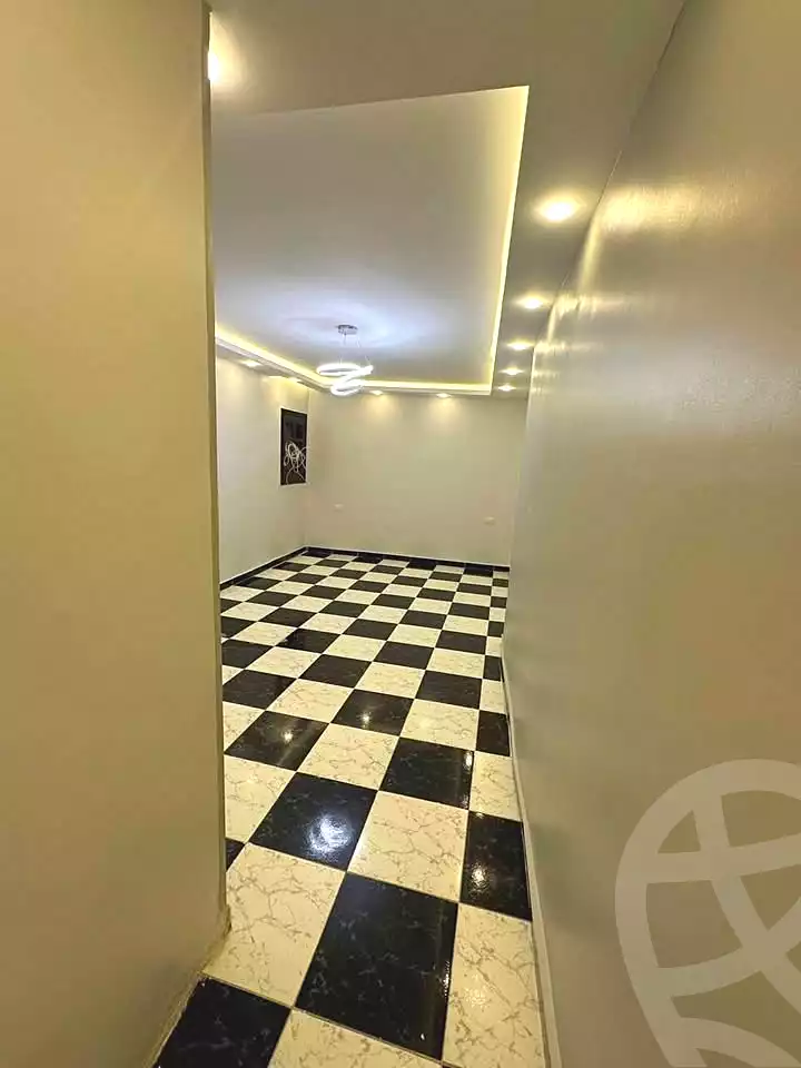 https://aqarmap.com.eg/en/listing/7000251-for-rent-alexandria-bw-qyr-street-25