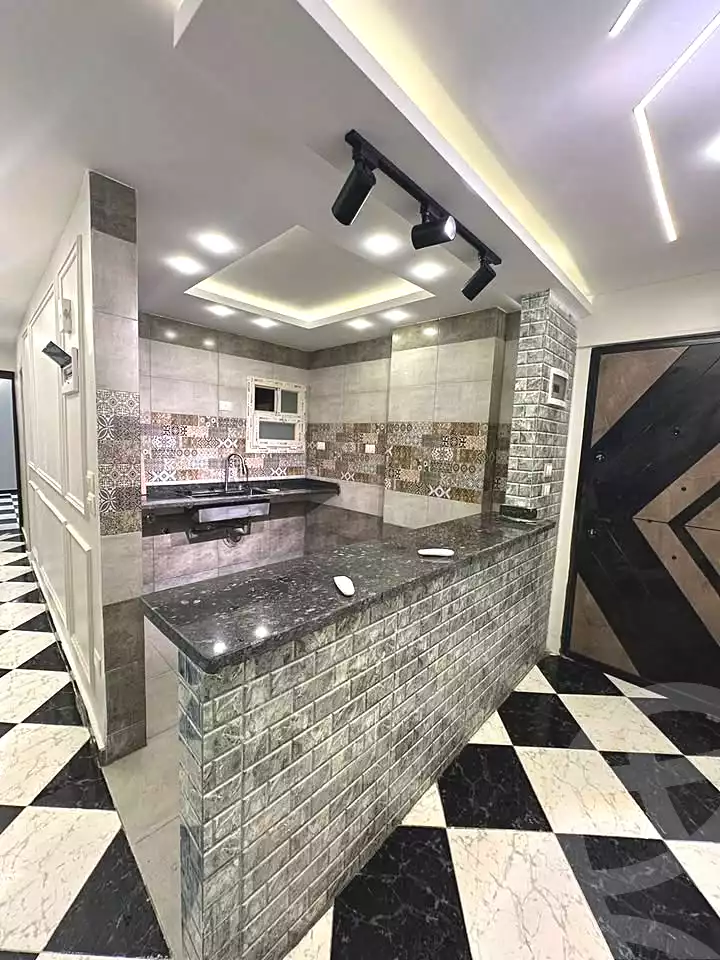 https://aqarmap.com.eg/en/listing/7000251-for-rent-alexandria-bw-qyr-street-25