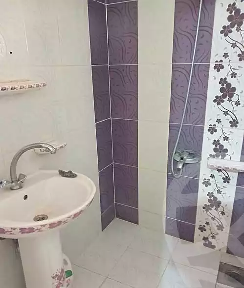 https://aqarmap.com.eg/en/listing/7000847-for-rent-alexandria-el-asafra-salman-el-farsi-st