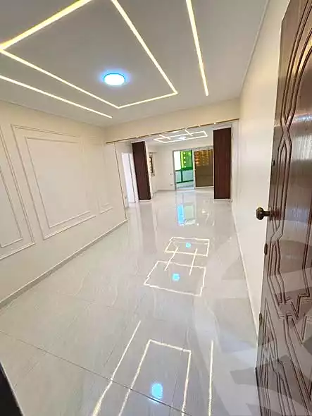 https://aqarmap.com.eg/ar/listing/7001377-for-sale-alexandria-sydy-bshr-sydy-bshr-bhry-shr-mhmwd-l-yswy