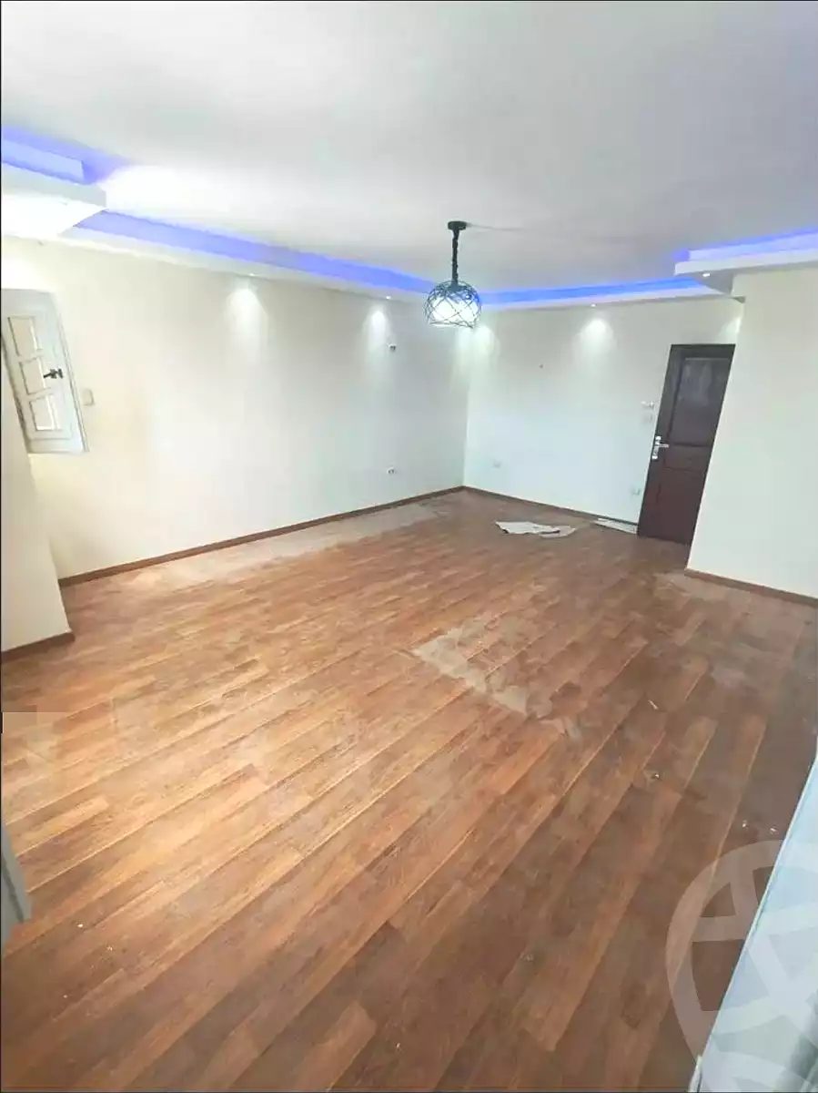 https://aqarmap.com.eg/en/listing/7001486-for-sale-alexandria-al-agamy-el-hanouvel-kasr-al-quiri-st-1