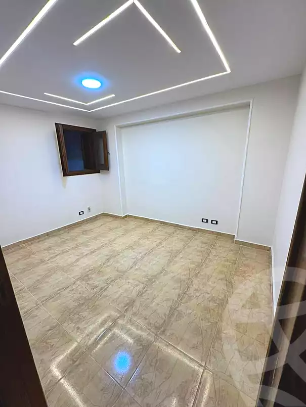 https://aqarmap.com.eg/ar/listing/7001779-for-sale-alexandria-sydy-bshr-sydy-bshr-bhry-shr-mhmwd-l-yswy