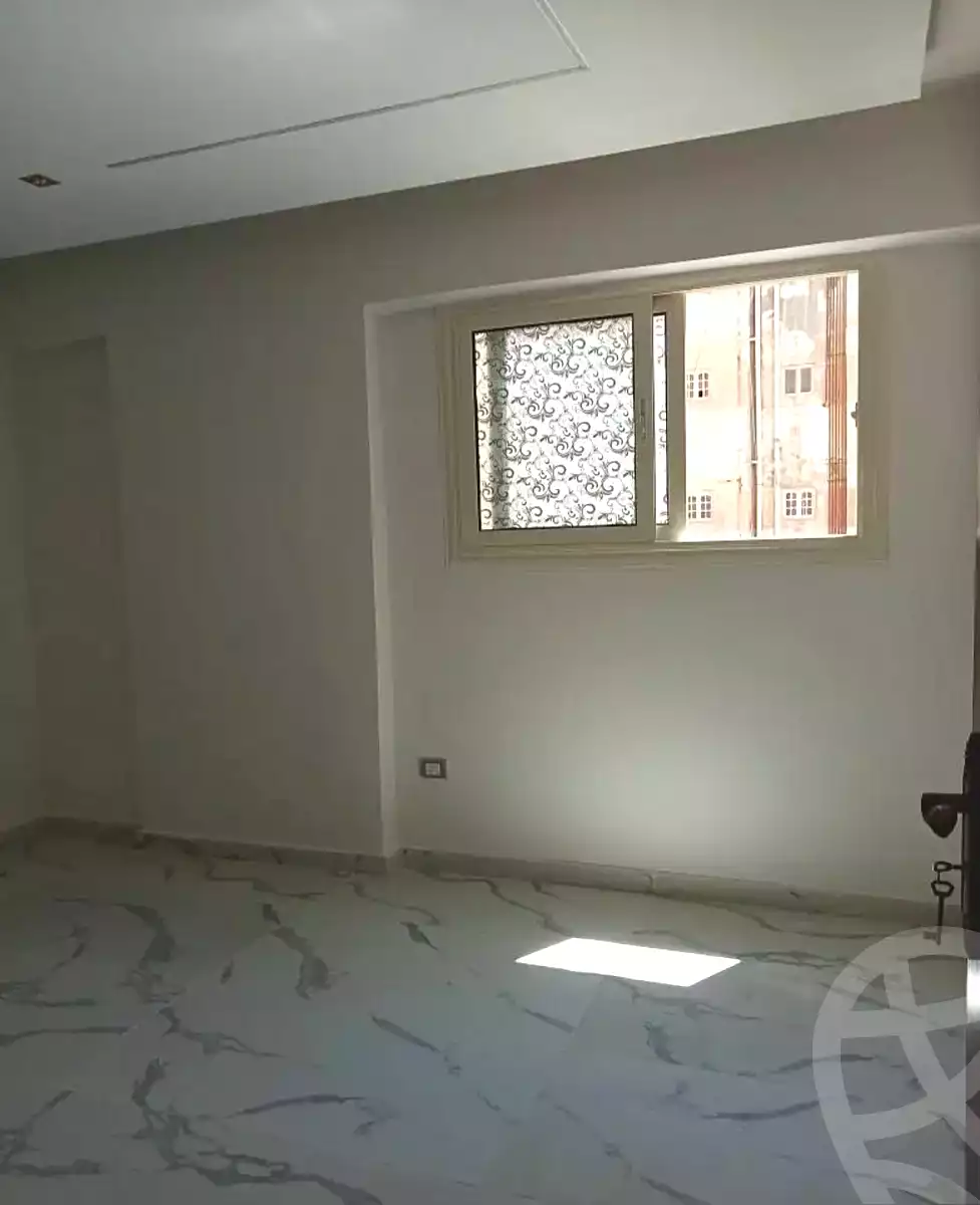 https://aqarmap.com.eg/en/listing/7002008-for-sale-alexandria-el-asafra-l-sfr-bhry-el-geish-rd