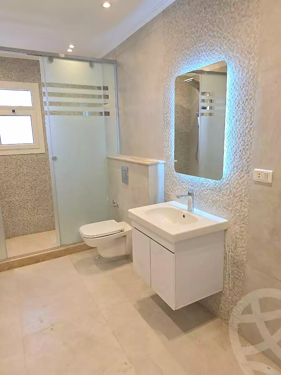 https://aqarmap.com.eg/ar/listing/7002060-for-rent-cairo-new-cairo-compounds-mountain-view-hyde-park