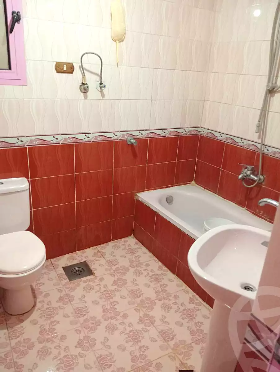 https://aqarmap.com.eg/ar/listing/7002345-for-sale-alexandria-el-mandara-alex-el-mandara-bahri-nemat-allah-st