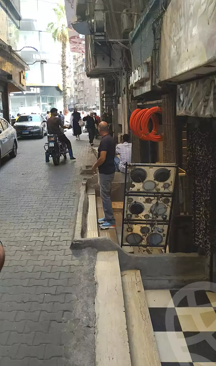 https://aqarmap.com.eg/ar/listing/7002414-for-sale-cairo-el-haram-shareaa-naser-el-thawrah