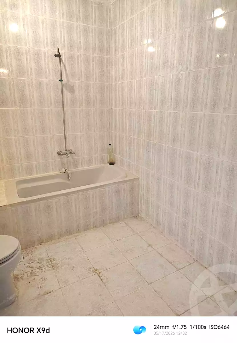 https://aqarmap.com.eg/ar/listing/7002434-for-sale-alexandria-al-agamy-lbytsh-shahr-al-assal-st