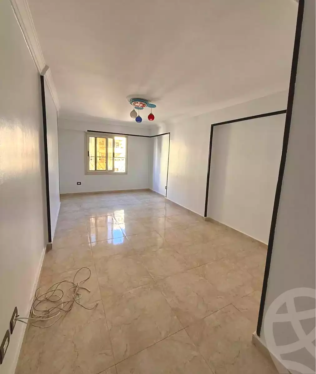 https://aqarmap.com.eg/ar/listing/7002628-for-sale-alexandria-el-mandara-shr-jml-bd-lnsr