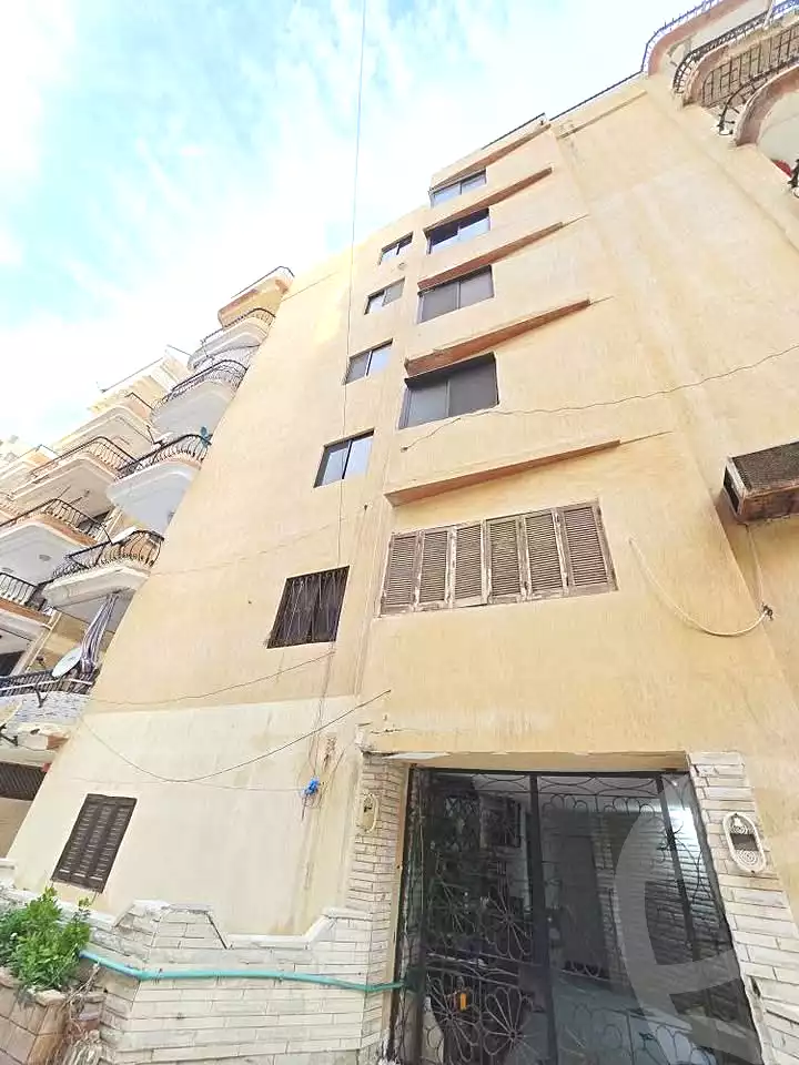 https://aqarmap.com.eg/ar/listing/7002911-for-sale-alexandria-al-agamy-shataa-el-nakheel