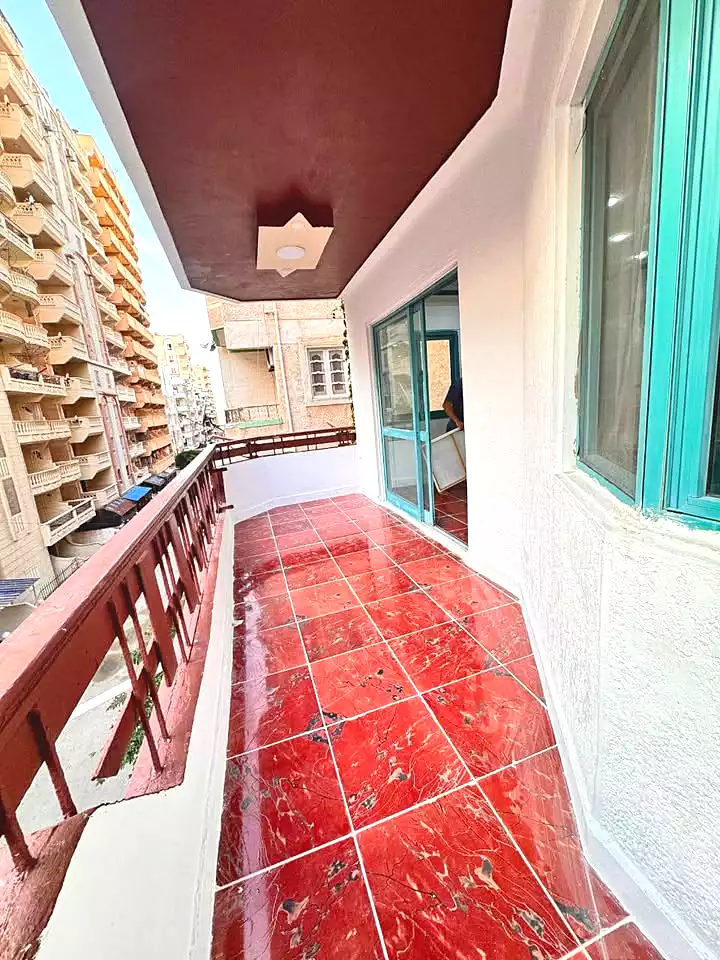 https://aqarmap.com.eg/ar/listing/7002917-for-sale-alexandria-al-agamy-shataa-el-nakheel