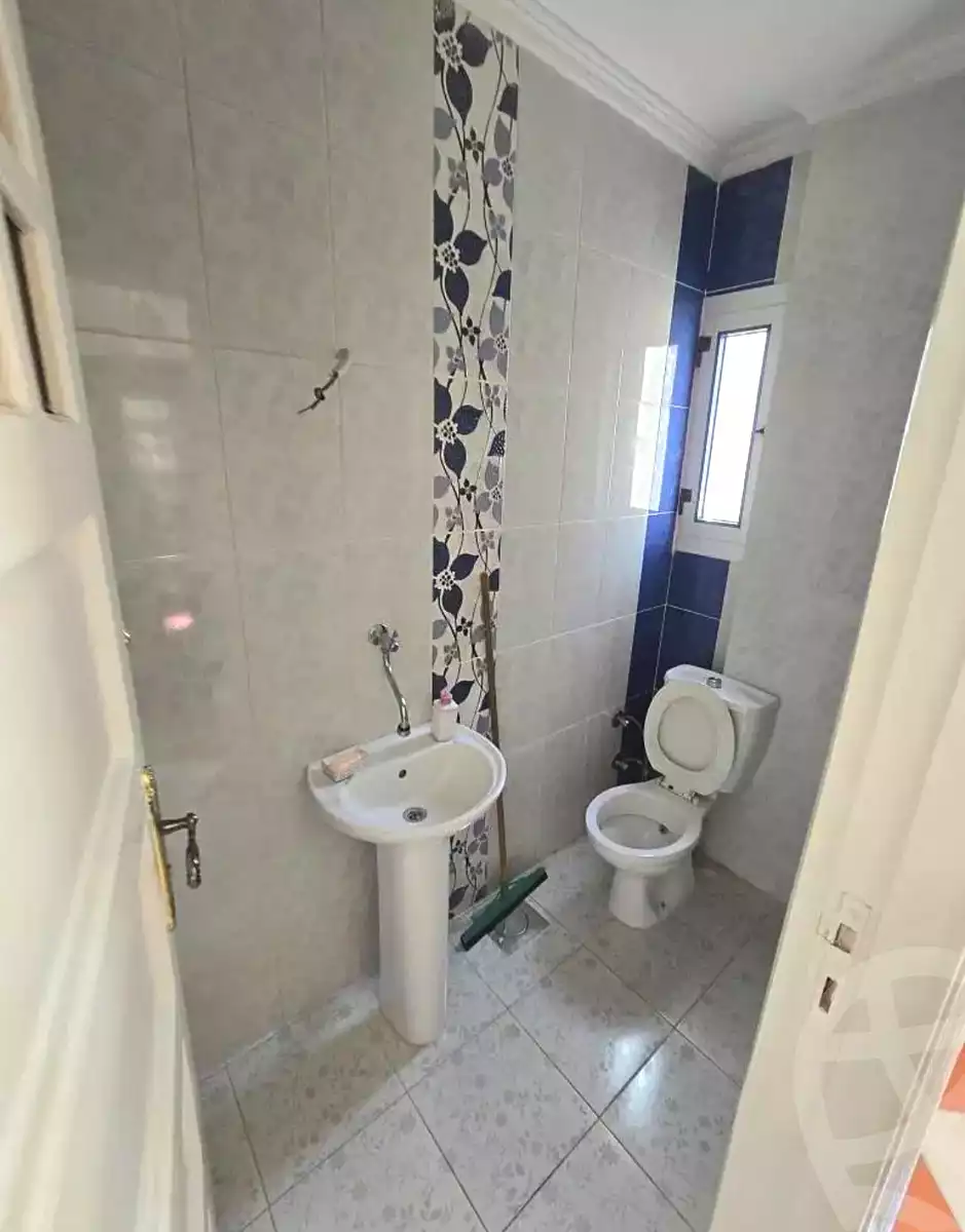 https://aqarmap.com.eg/ar/listing/7003644-for-sale-alexandria-sydy-bshr-sydy-bshr-bhry-gamal-abd-el-nasir-st