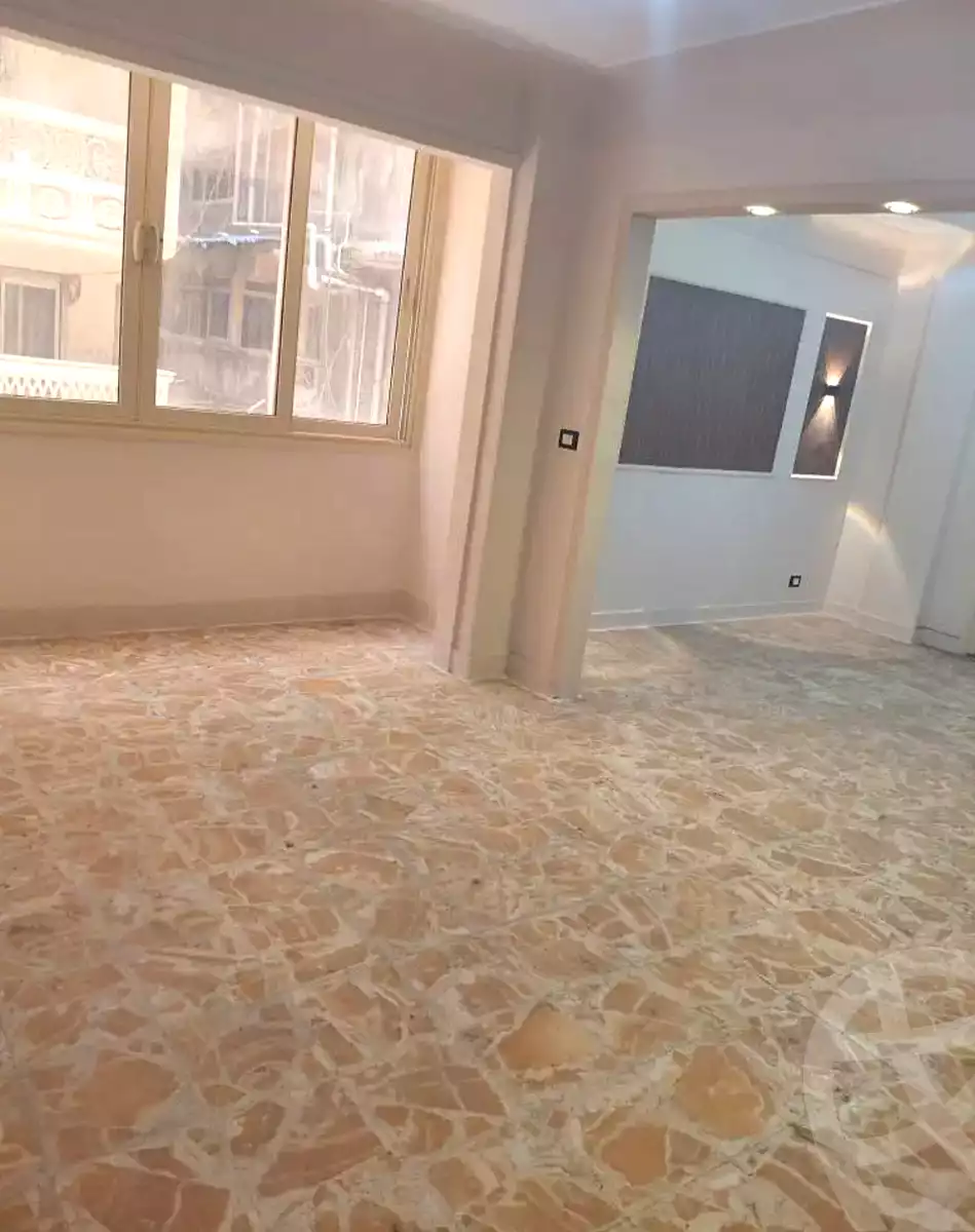 https://aqarmap.com.eg/en/listing/7004154-for-sale-alexandria-sydy-bshr-sydy-bshr-bhry-shr-khld-bn-lwlyd