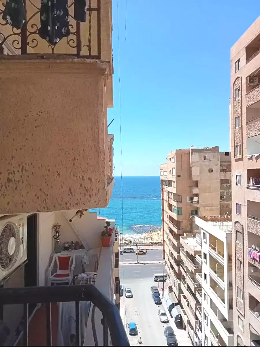 https://aqarmap.com.eg/ar/listing/7004183-for-sale-alexandria-el-asafra-l-sfr-bhry