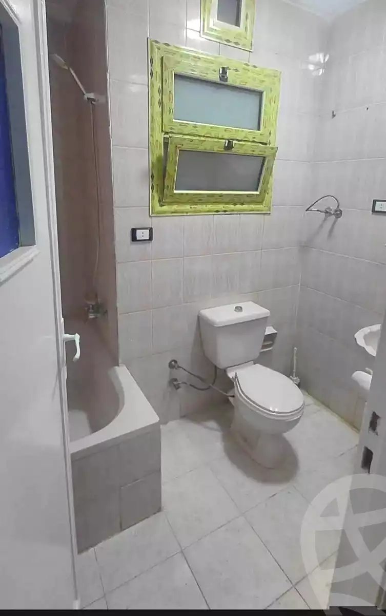 https://aqarmap.com.eg/ar/listing/7004188-for-sale-alexandria-sydy-bshr-sydy-bshr-bhry-el-fakharany-st
