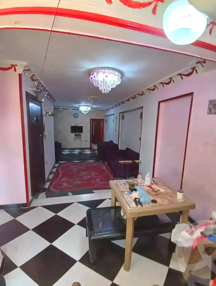 https://aqarmap.com.eg/ar/listing/7004428-for-sale-alexandria-el-asafra-shr-45