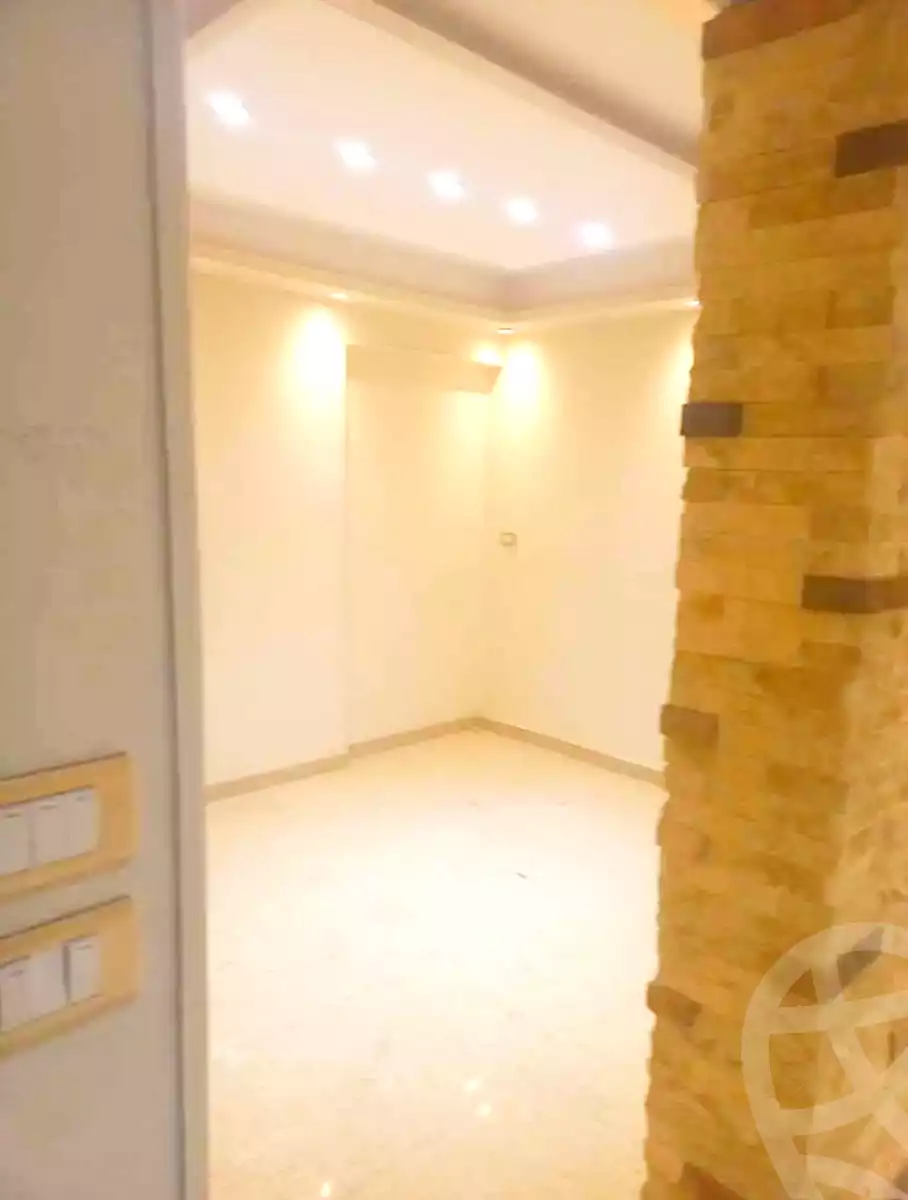 https://aqarmap.com.eg/ar/listing/7004432-for-sale-alexandria-sydy-bshr-sydy-bshr-qbly