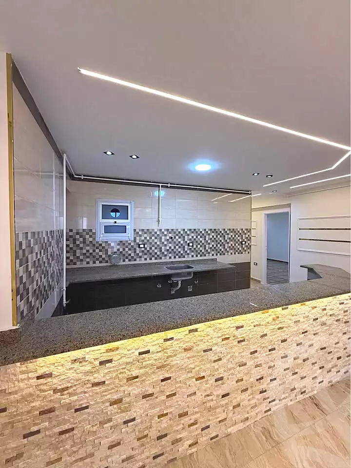 https://aqarmap.com.eg/ar/listing/7004819-for-sale-alexandria-sydy-bshr-sydy-bshr-bhry-khalil-hamada-st