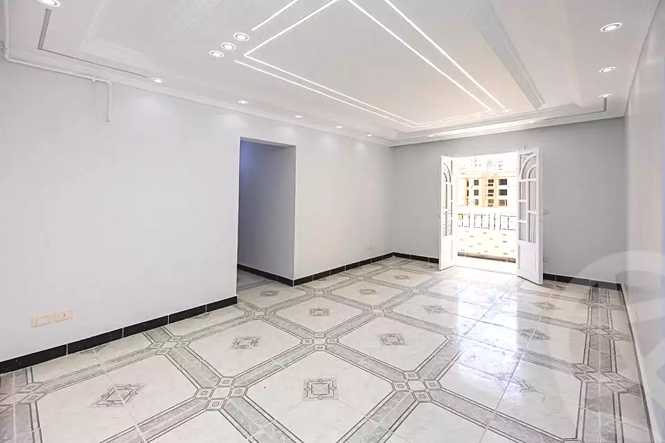 https://aqarmap.com.eg/en/listing/7004866-for-sale-alexandria-camp-cesar