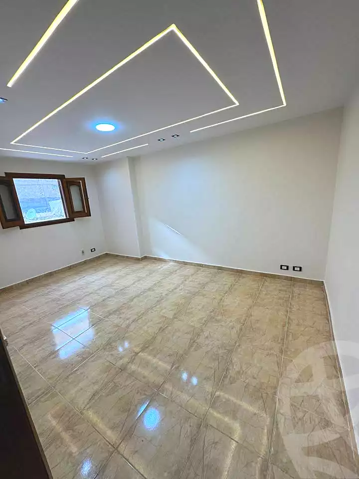 https://aqarmap.com.eg/ar/listing/7004990-for-sale-alexandria-sydy-bshr-sydy-bshr-bhry-shr-mhmwd-l-yswy