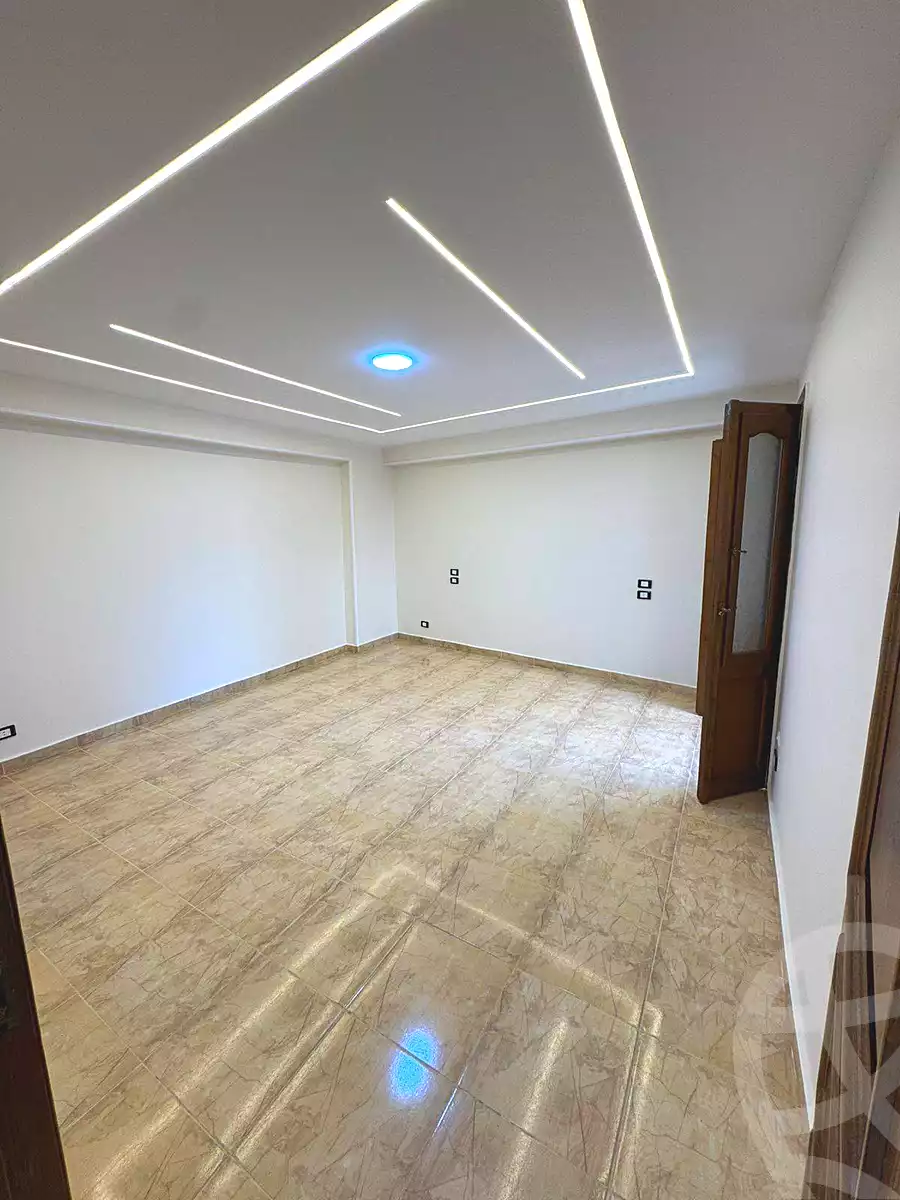 https://aqarmap.com.eg/ar/listing/7004991-for-sale-alexandria-sydy-bshr-sydy-bshr-bhry-shr-mhmwd-l-yswy