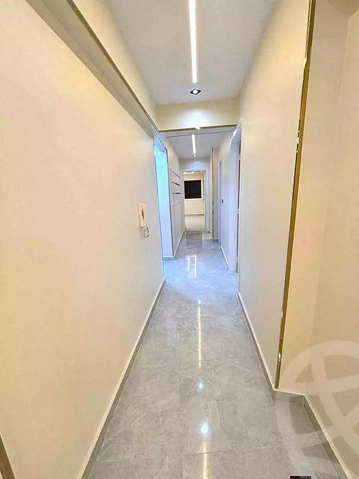 https://aqarmap.com.eg/ar/listing/7005160-for-sale-alexandria-sydy-bshr-sydy-bshr-bhry-shr-mhmwd-l-yswy