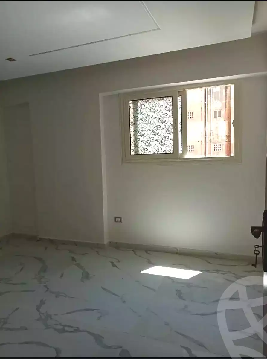 https://aqarmap.com.eg/ar/listing/7005186-for-sale-alexandria-el-asafra-l-sfr-bhry-el-geish-rd