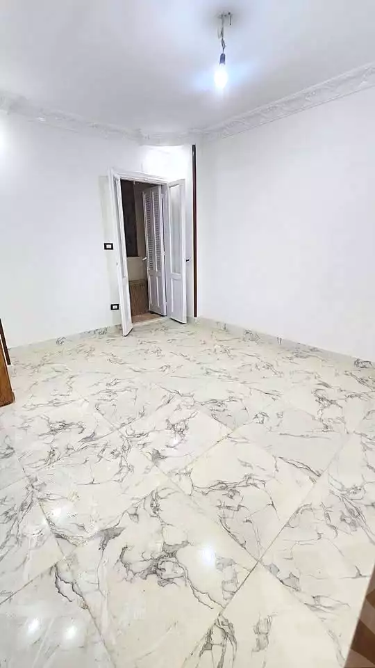 https://aqarmap.com.eg/ar/listing/7005205-for-rent-alexandria-el-mandara-alex-el-mandara-bahri