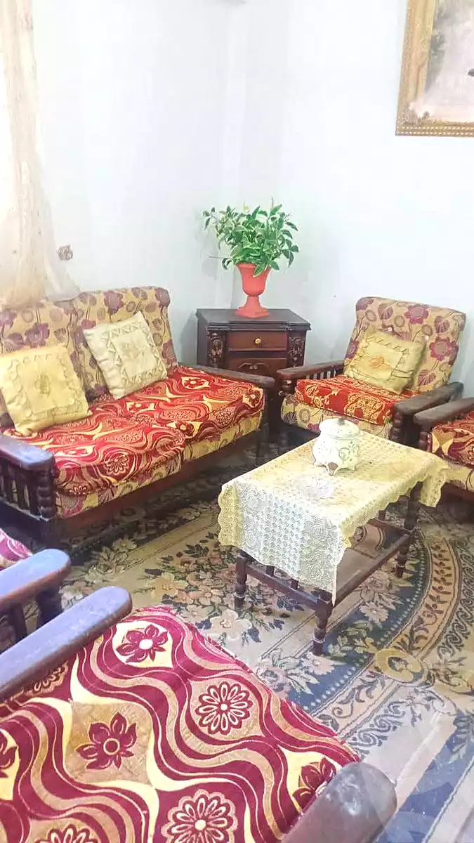 https://aqarmap.com.eg/ar/listing/7005216-for-rent-alexandria-al-agamy-el-hanouvel-radwan-st