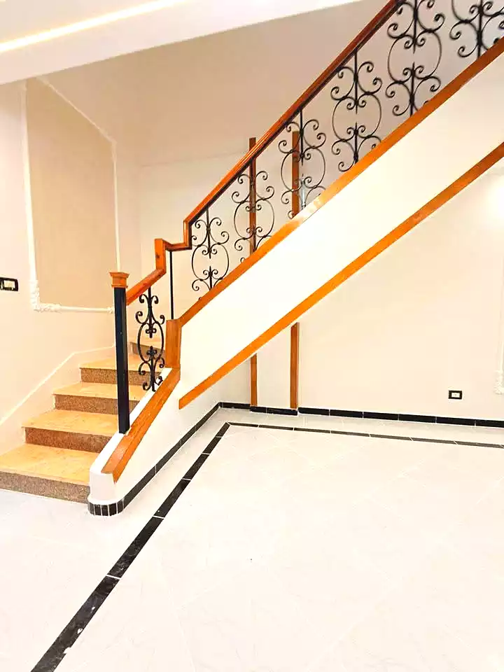 https://aqarmap.com.eg/ar/listing/7005278-for-sale-alexandria-al-agamy-shataa-el-nakheel