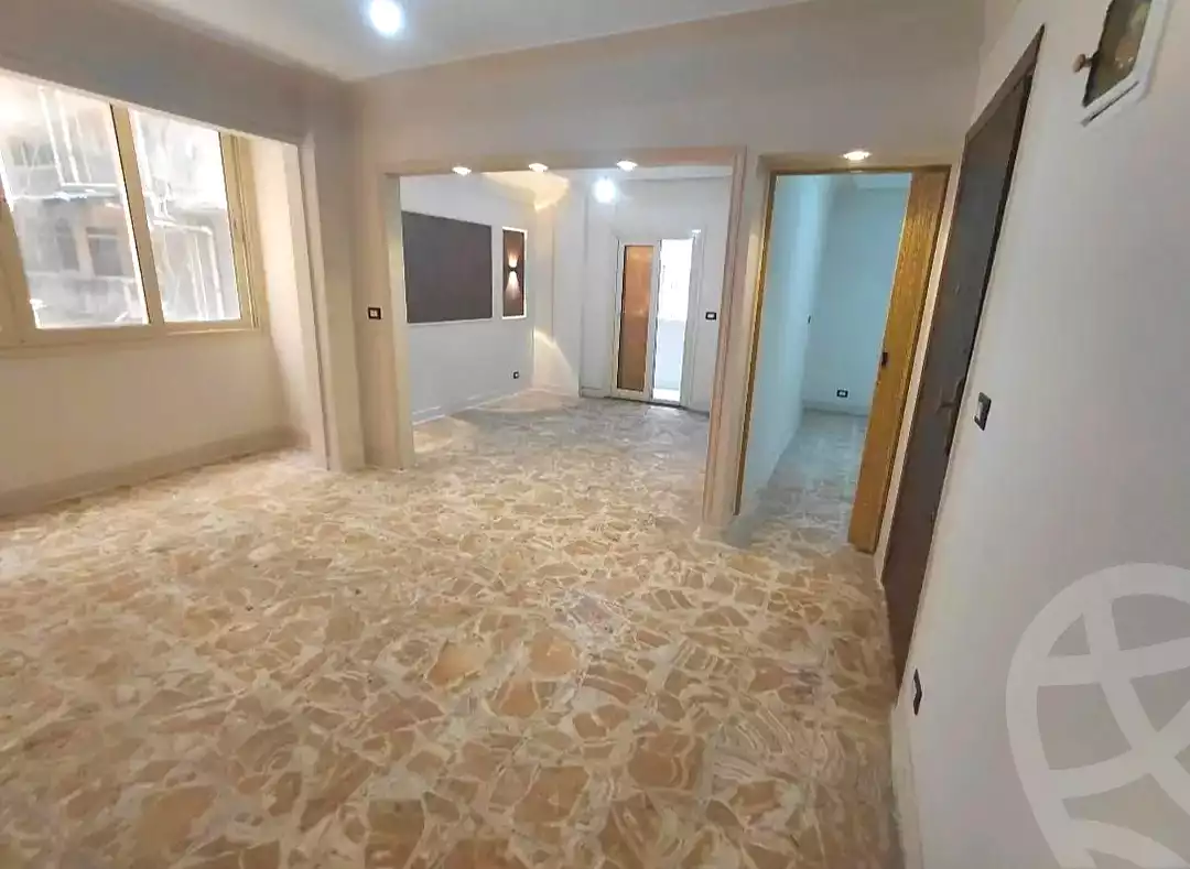 https://aqarmap.com.eg/ar/listing/7005319-for-sale-alexandria-sydy-bshr-sydy-bshr-bhry
