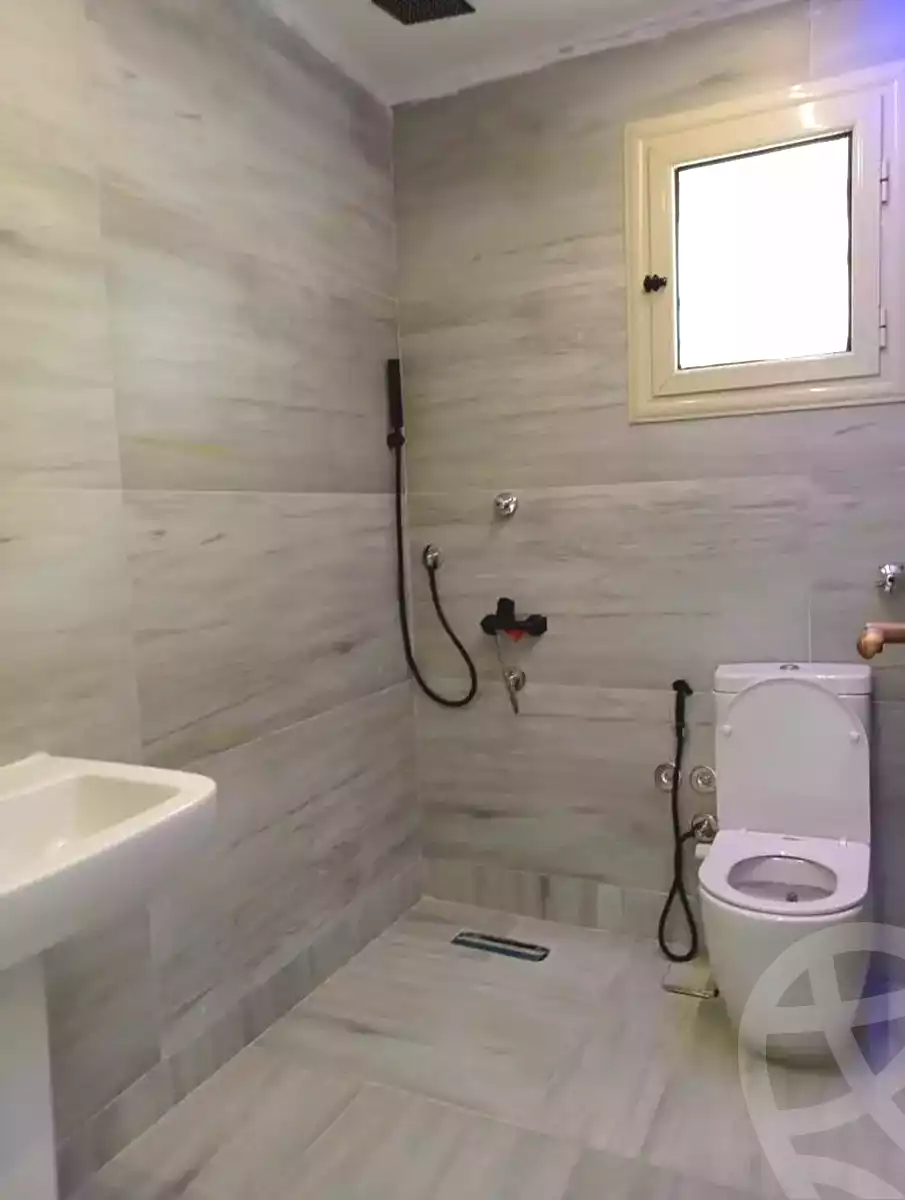 https://aqarmap.com.eg/ar/listing/7005344-for-sale-alexandria-el-asafra-l-sfr-bhry-el-geish-rd