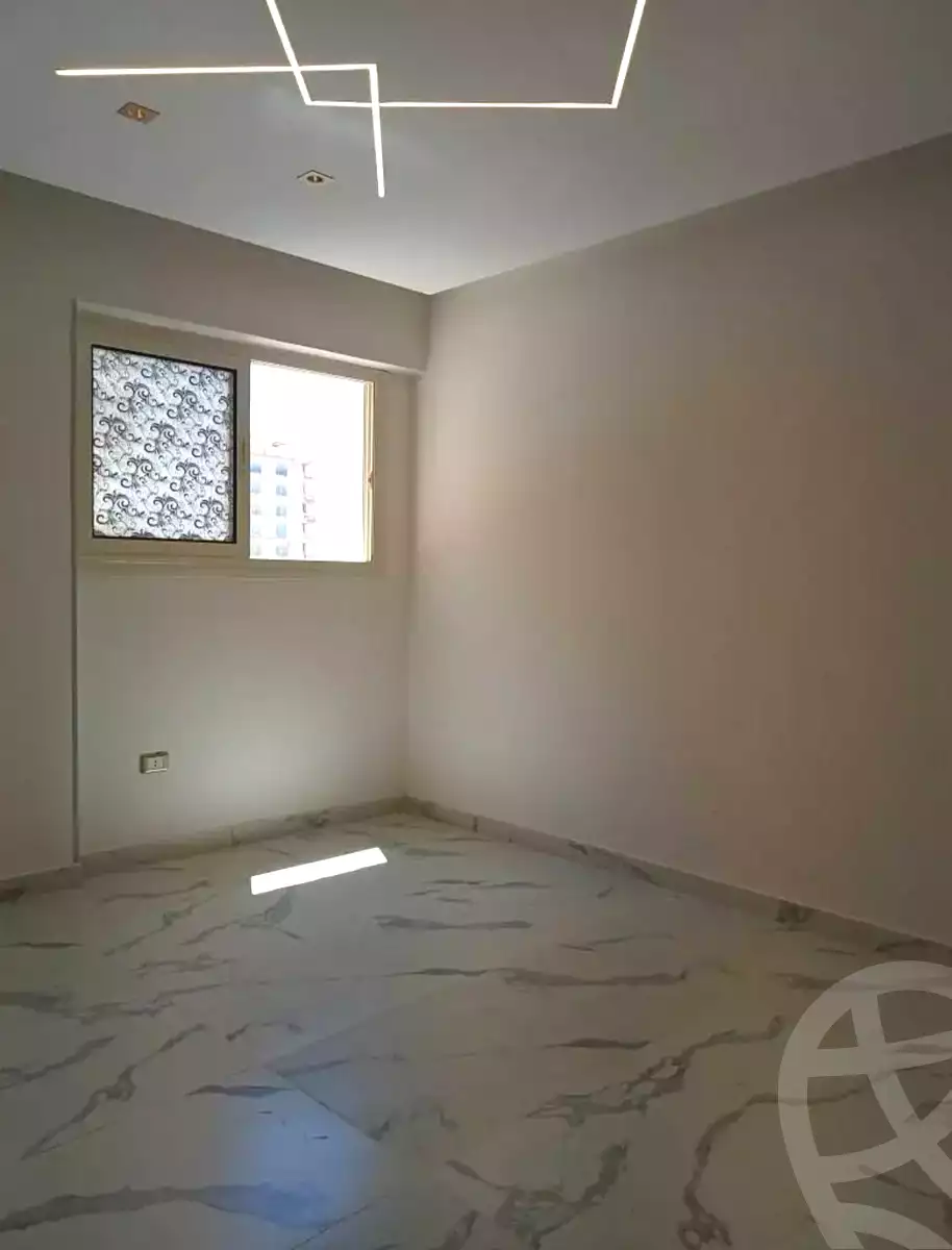 https://aqarmap.com.eg/ar/listing/7005344-for-sale-alexandria-el-asafra-l-sfr-bhry-el-geish-rd