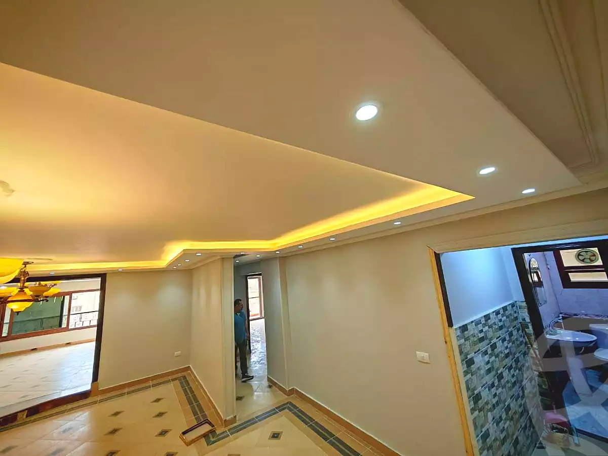 https://aqarmap.com.eg/ar/listing/7005575-for-sale-cairo-helwan-ahmed-enci-st