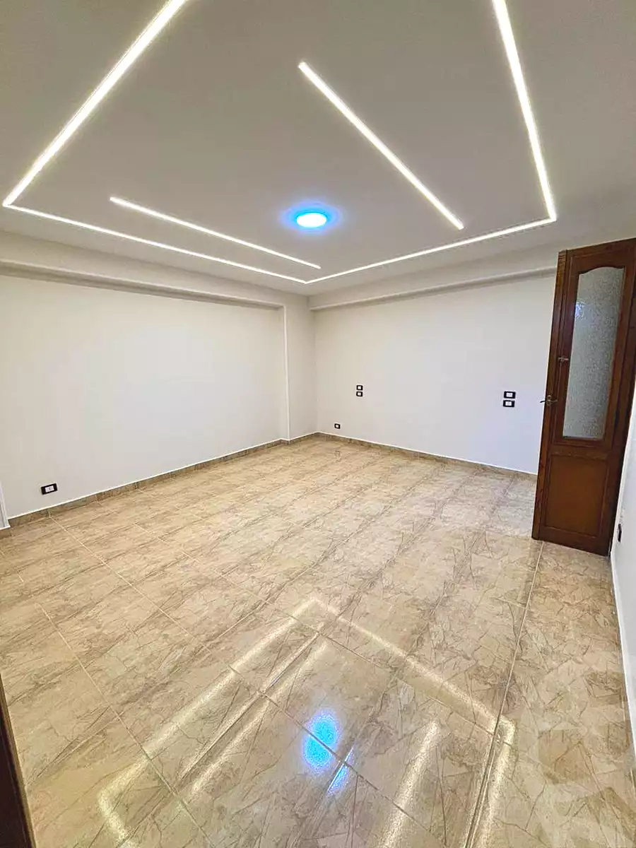 https://aqarmap.com.eg/ar/listing/7005644-for-sale-alexandria-miami-mahmoud-el-isawy-st