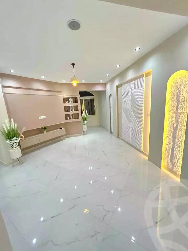 https://aqarmap.com.eg/en/listing/7005790-for-sale-cairo-6th-of-october-hadaeq-october-compounds-zaher-city
