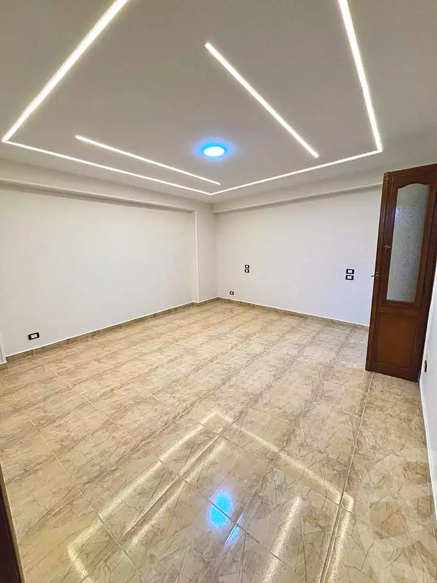 https://aqarmap.com.eg/ar/listing/7005787-for-sale-alexandria-sydy-bshr-sydy-bshr-bhry-shr-mhmwd-l-yswy