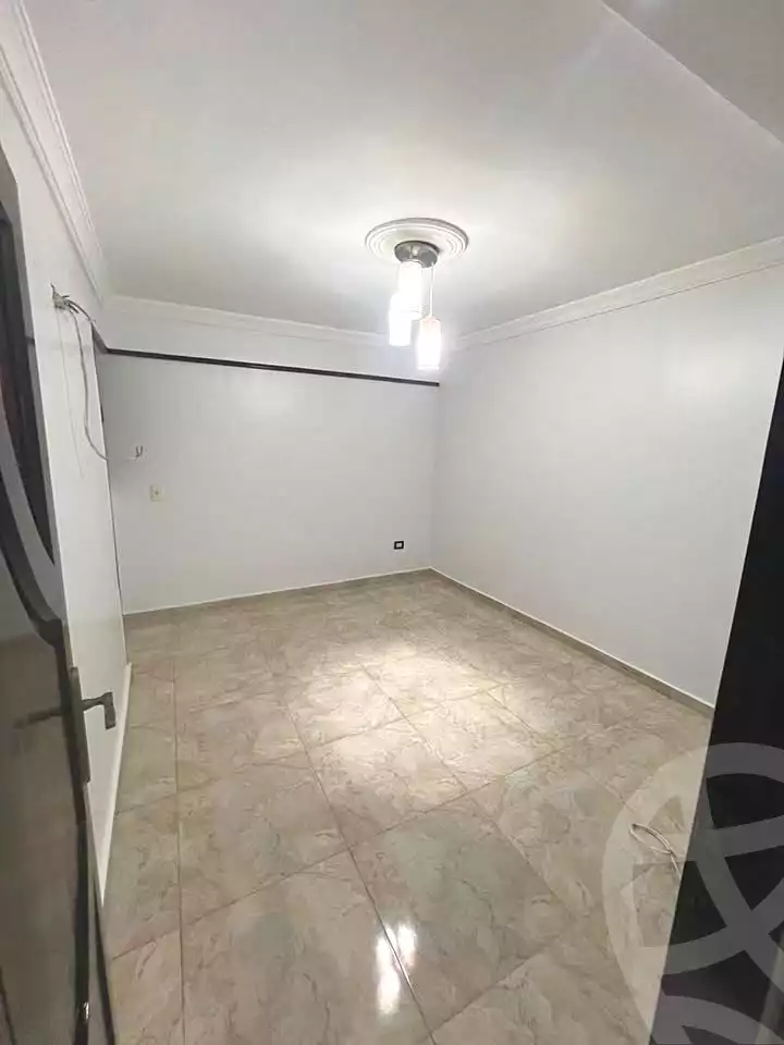 https://aqarmap.com.eg/en/listing/7007056-for-sale-alexandria-el-mandara-shr-jml-bd-lnsr