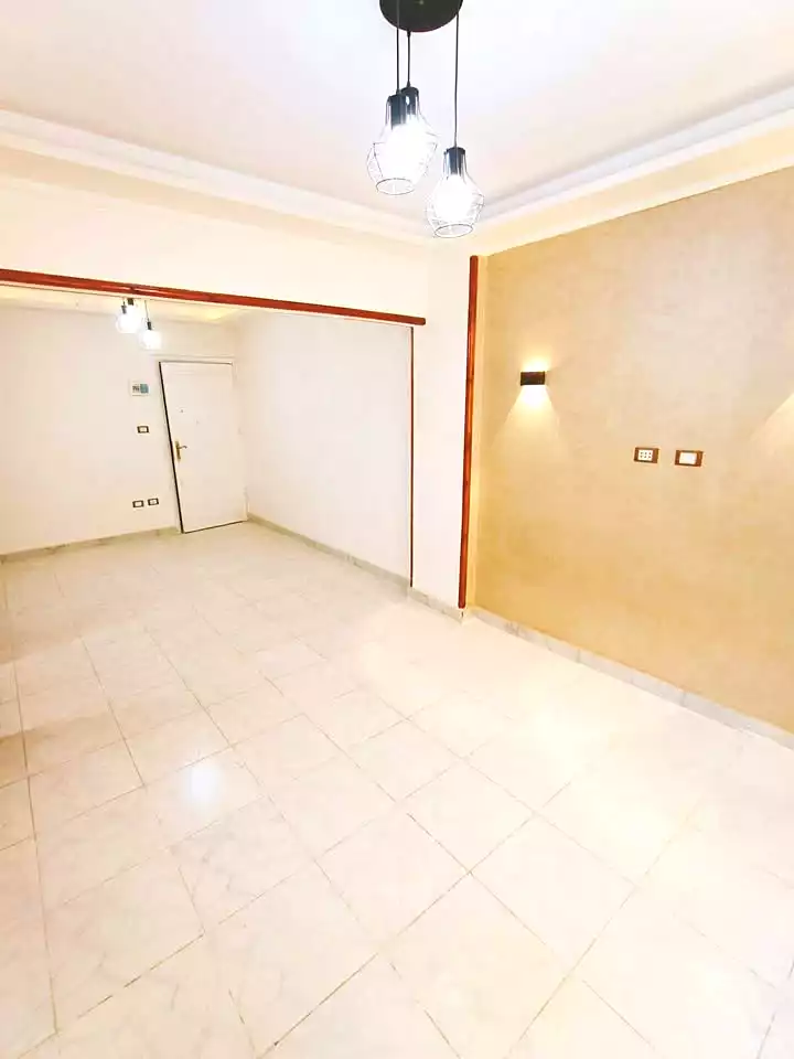 https://aqarmap.com.eg/en/listing/7007066-for-sale-alexandria-al-agamy-shataa-el-nakheel-street-27