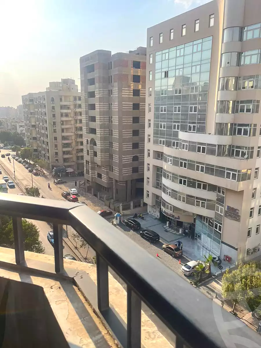 https://aqarmap.com.eg/en/listing/7007034-for-sale-cairo-nasr-city-hay-el-sefarat-sifarat-st