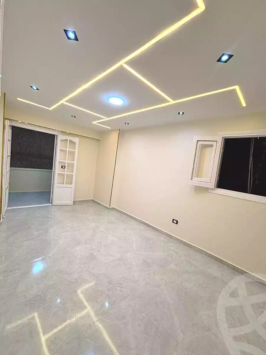 https://aqarmap.com.eg/ar/listing/7007374-for-sale-alexandria-sydy-bshr-sydy-bshr-bhry-shr-mhmwd-l-yswy