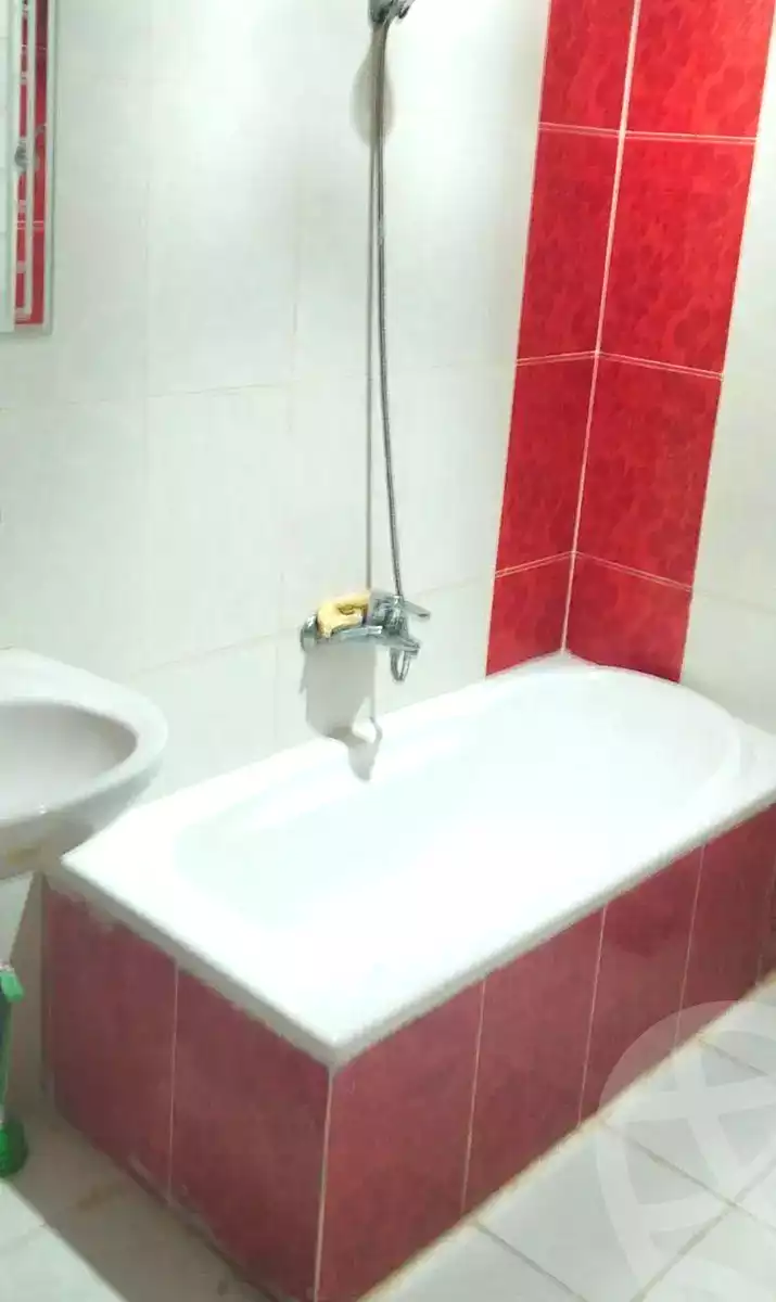 https://aqarmap.com.eg/ar/listing/7007469-for-sale-alexandria-el-asafra-l-sfr-bhry